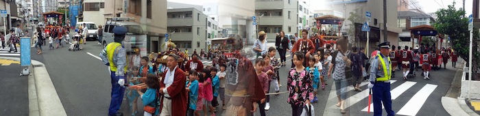 横須賀市内下町祭礼：米が浜神明社祭礼神輿渡御行